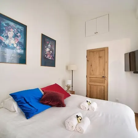 Superbe Maisonnette Neuve Au Coeur De * パリ